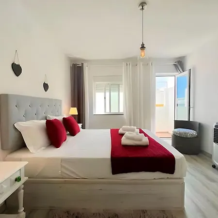 Isa Skyhouse Algarve פורטימאו